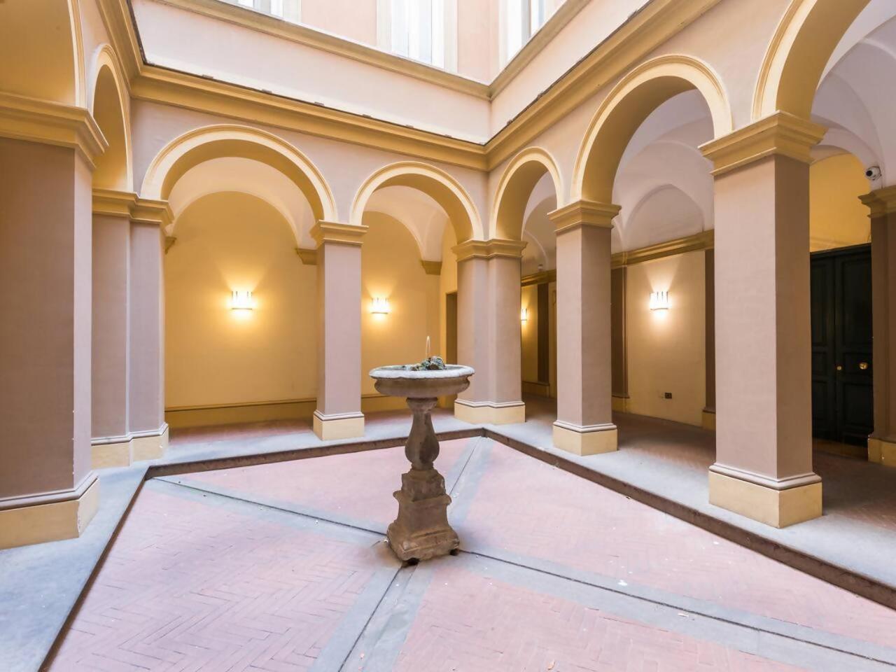 Апартаменты Trevi Luxury With Terrace Рим Экстерьер фото
