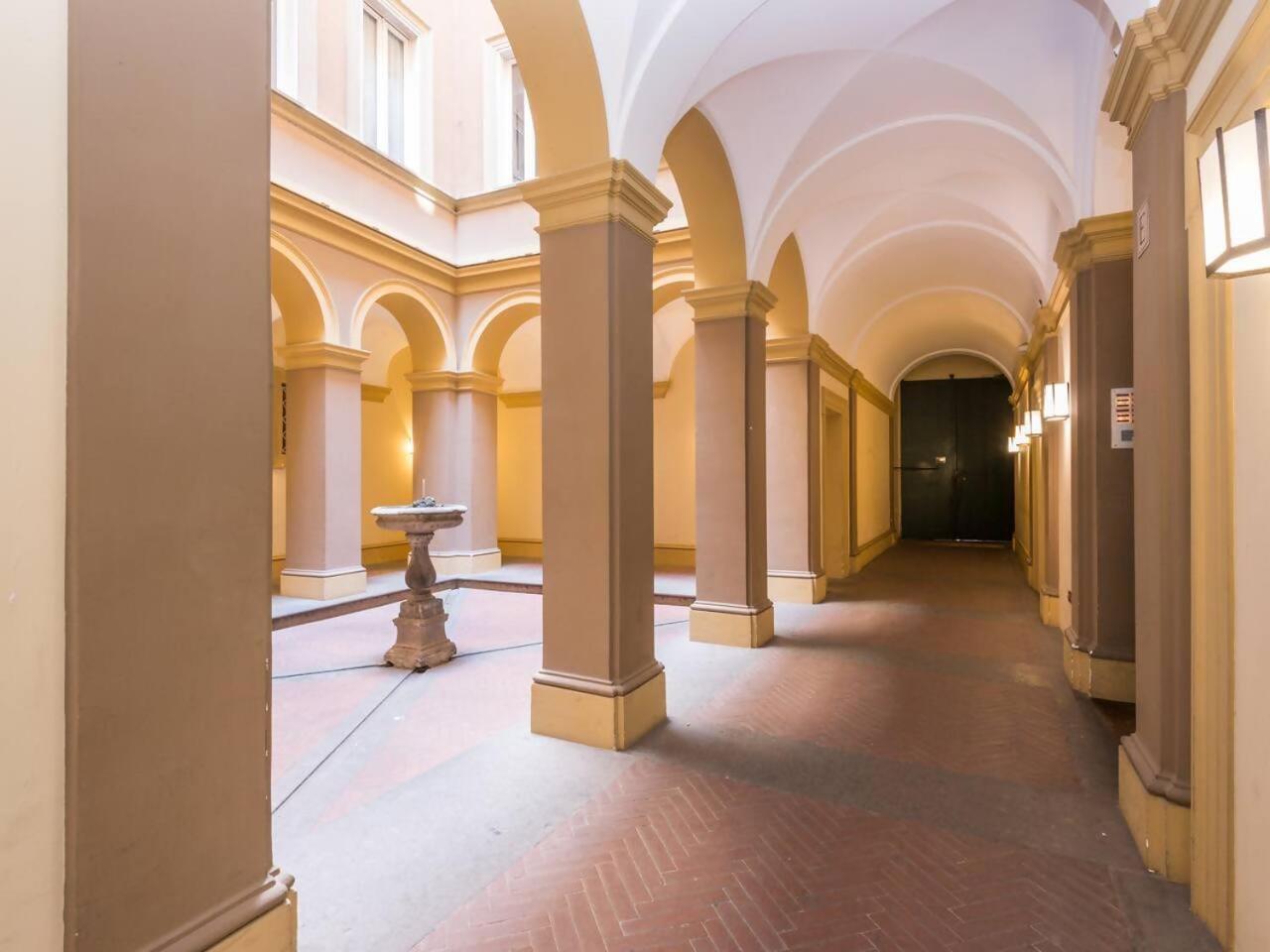 Апартаменты Trevi Luxury With Terrace Рим Экстерьер фото